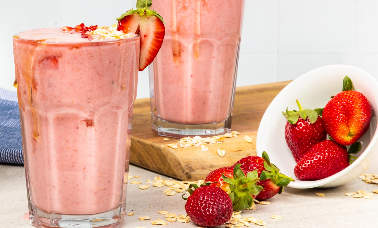 Strawberry Manuka Protein Smoothie | Capilano Honey